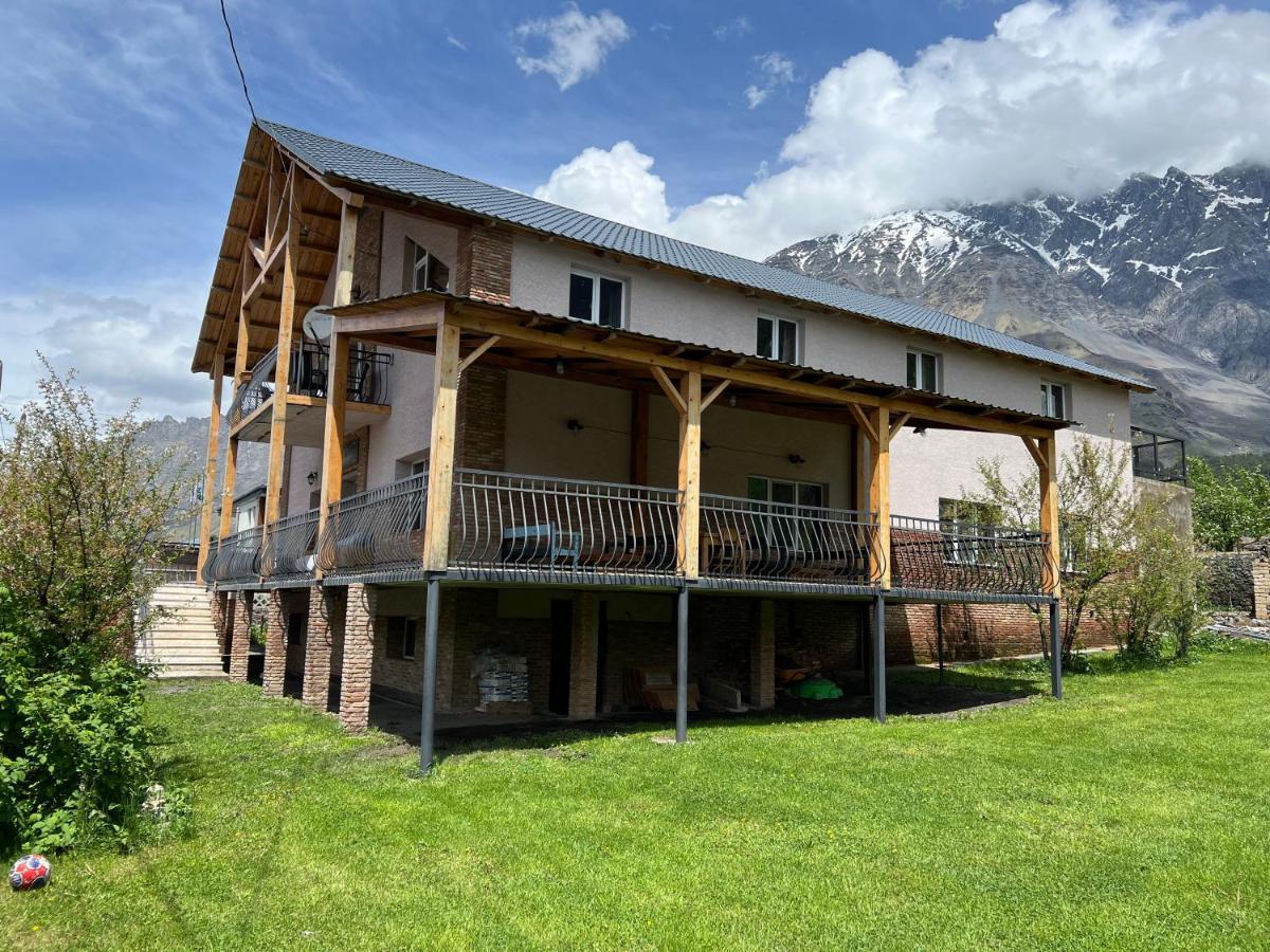 Guest House 15 Kazbegi Dış mekan fotoğraf
