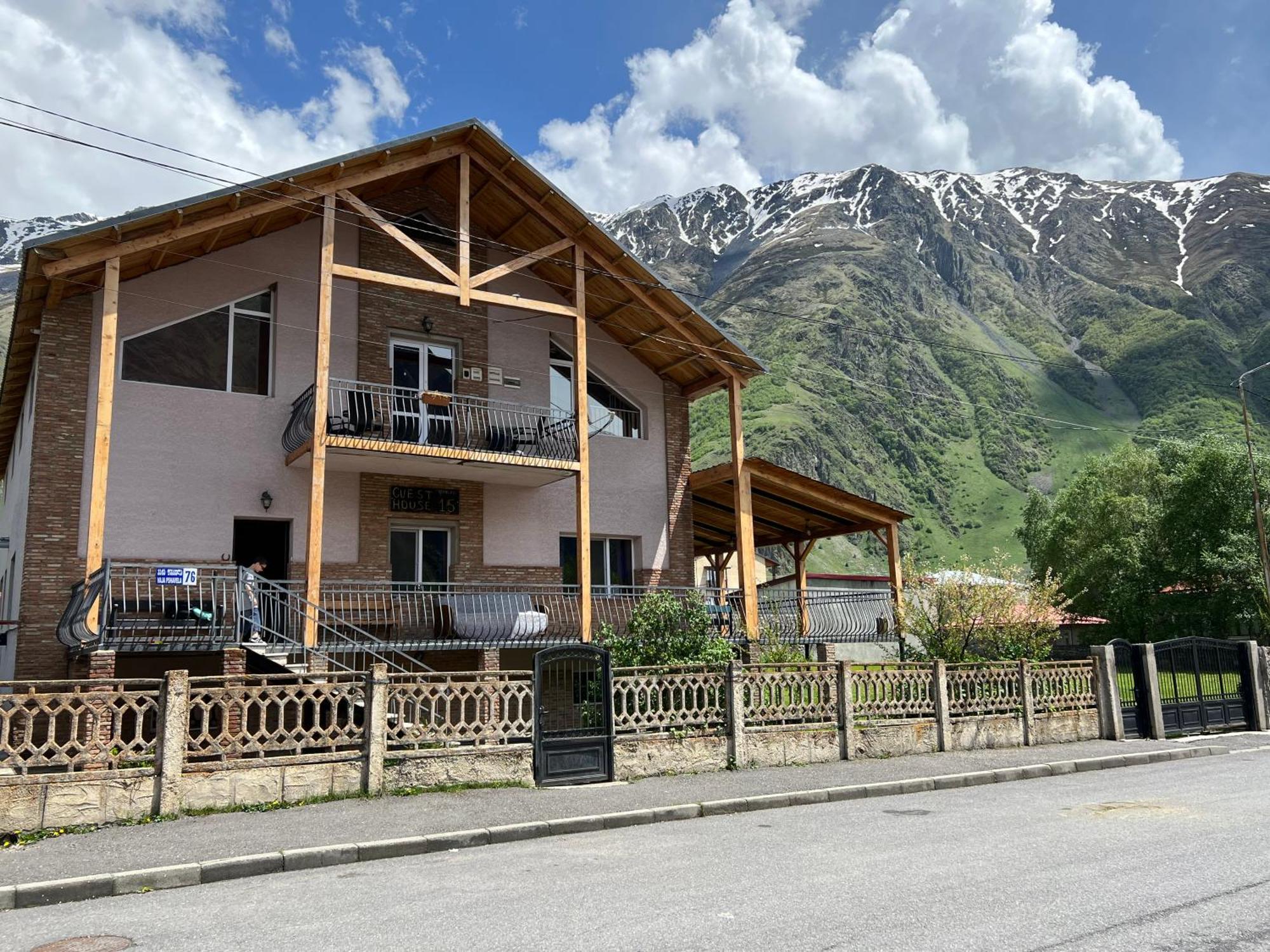 Guest House 15 Kazbegi Dış mekan fotoğraf