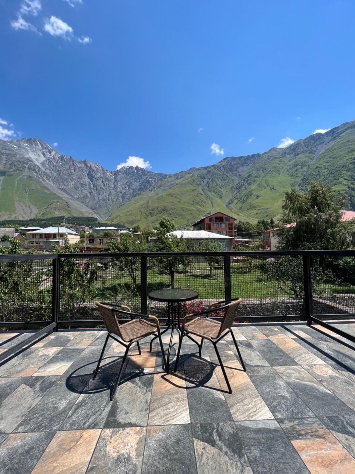 Guest House 15 Kazbegi Dış mekan fotoğraf