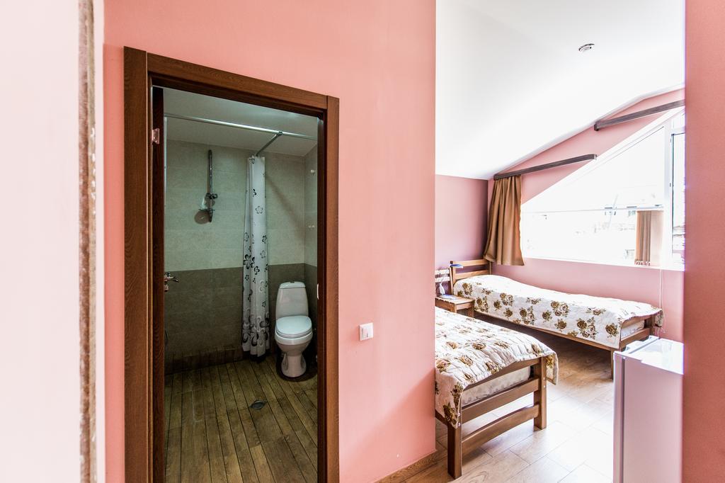 Guest House 15 Kazbegi Dış mekan fotoğraf
